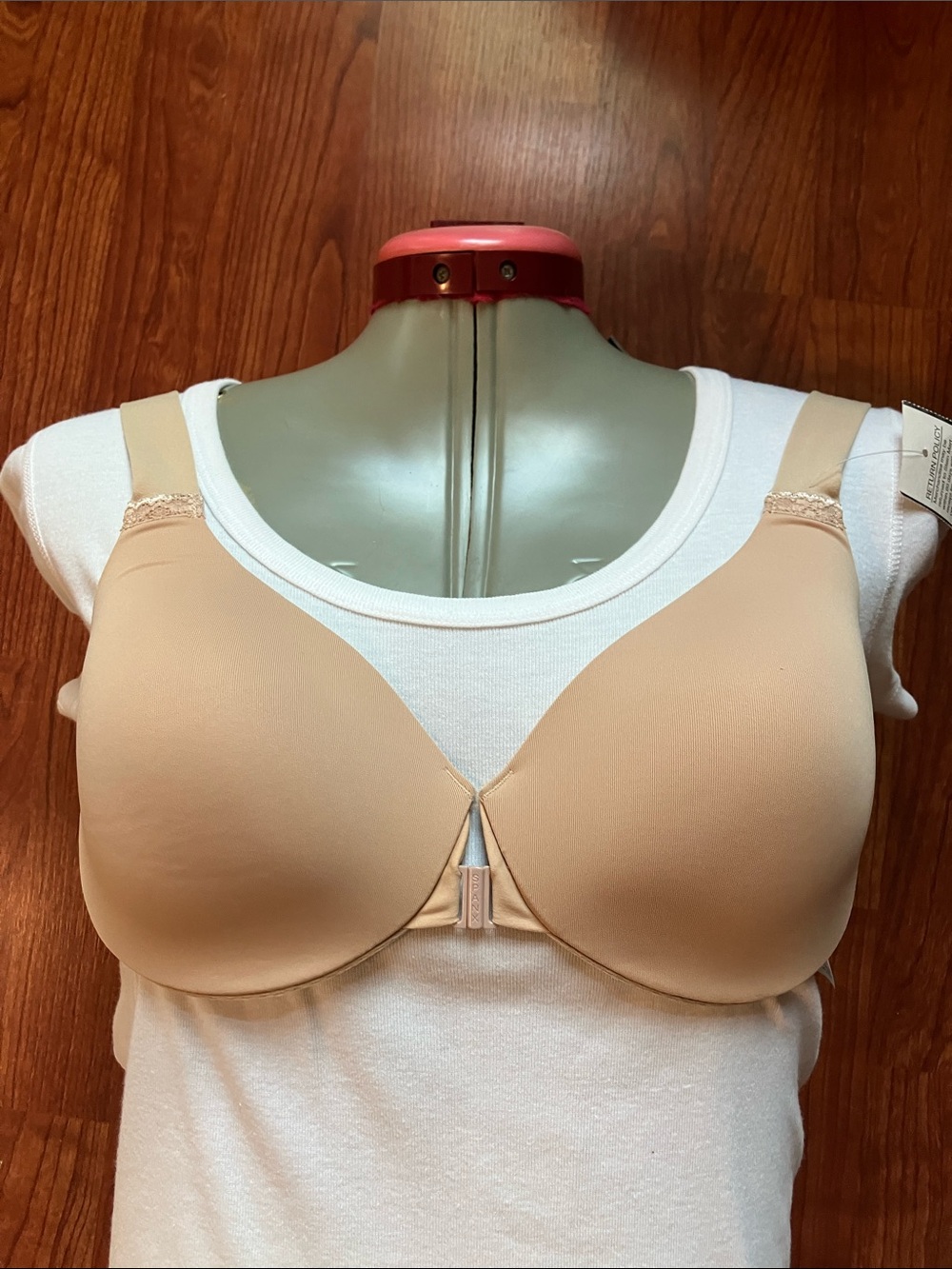 SPANX Nude Front-Close Smooth T-Shirt Bra